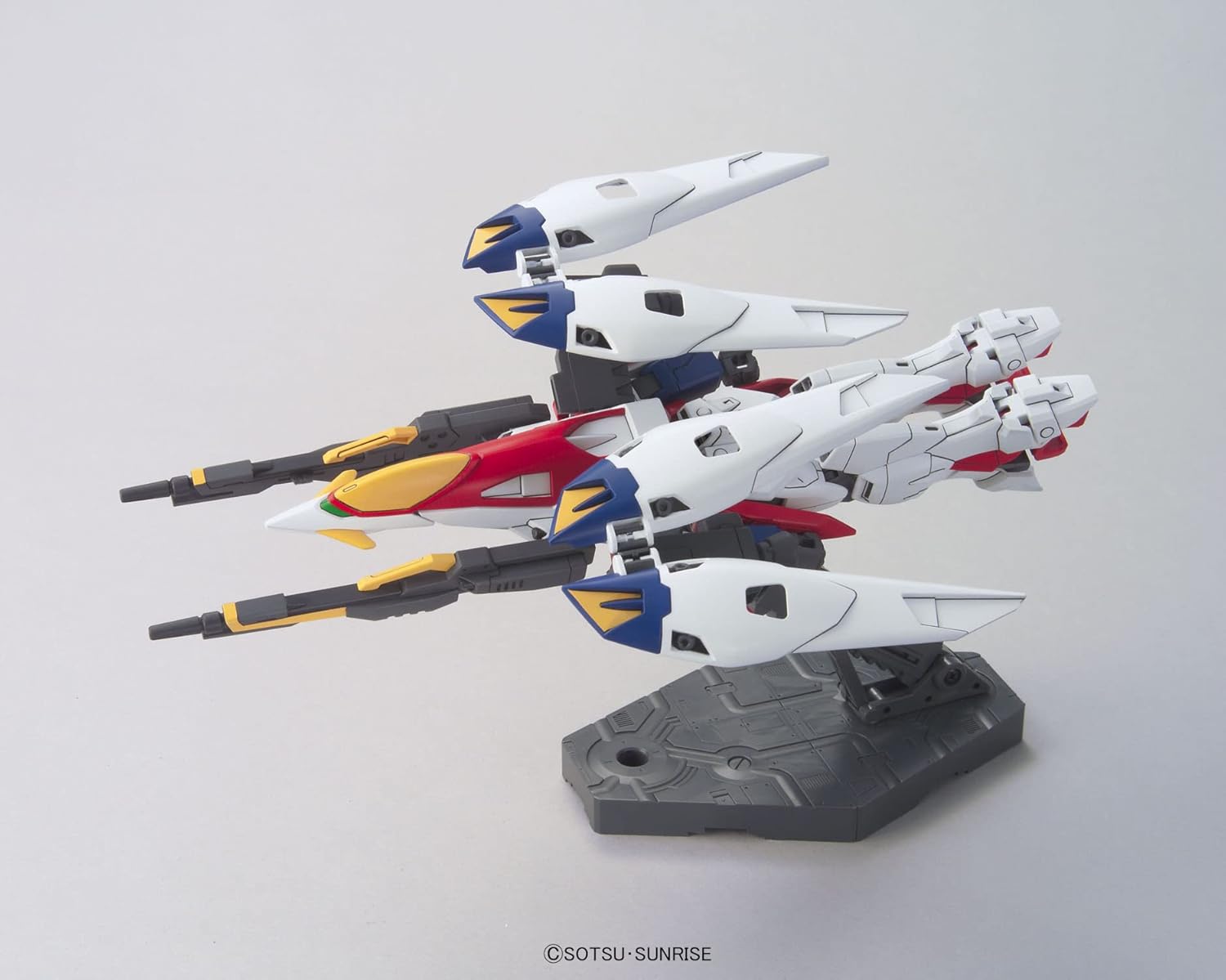 Bandai - HG 1/144 Wing Gundam Zero Model