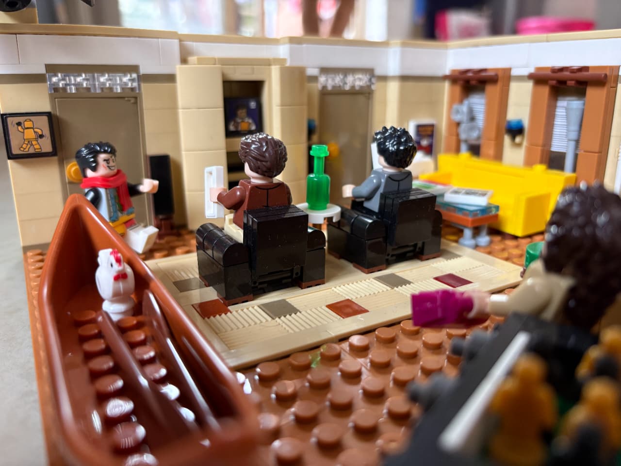 MOC Set No. 10292 The Friends Apartments (Total Pieces - 2048)