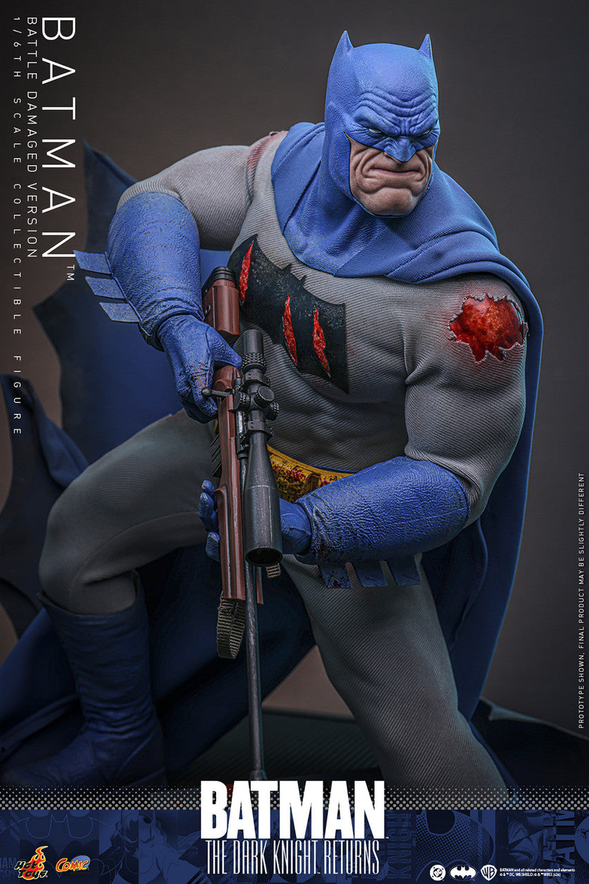 Hot Toys 1/6 Batman (Battle Damaged Version)