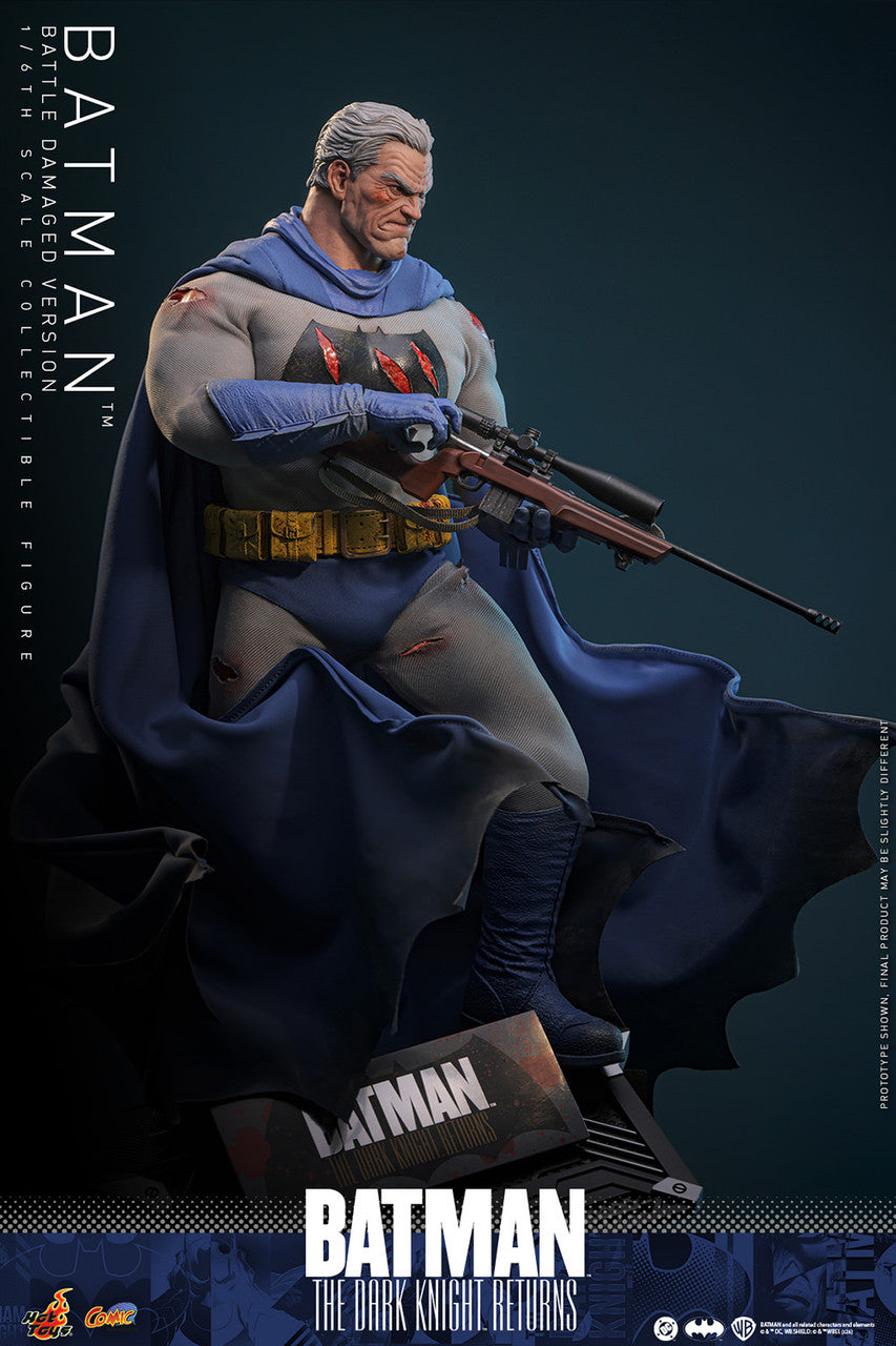 Hot Toys 1/6 Batman (Battle Damaged Version)