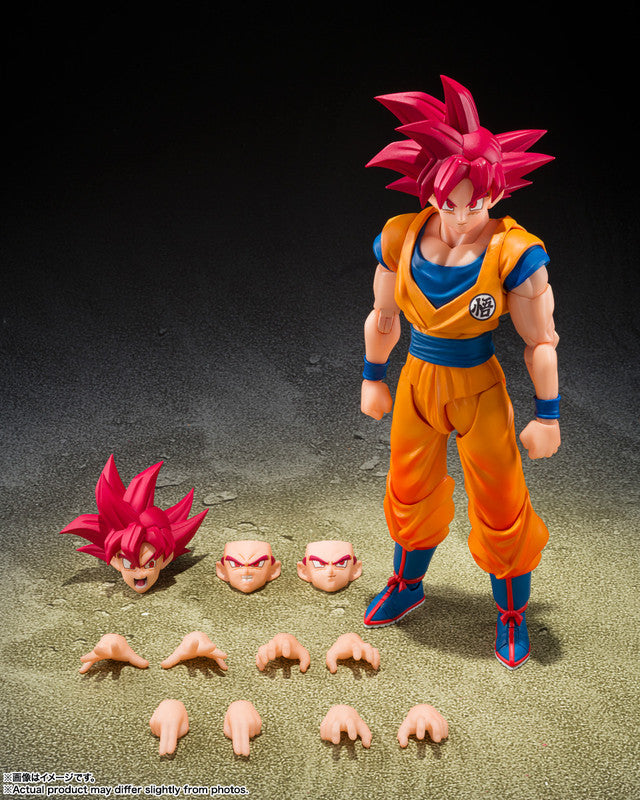 S.H.Figuarts Super Saiyan God Goku (God Aura) Action Figure